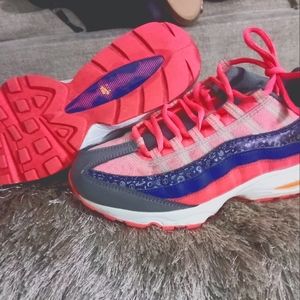Nike Air Max 95 GS Purple Pink Orange SnNike size 7